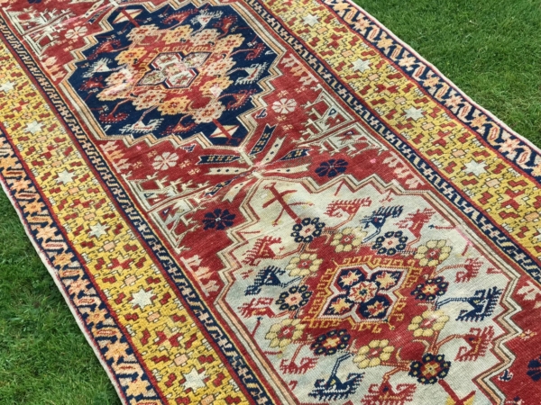 19th century Transylvanian long rug 1