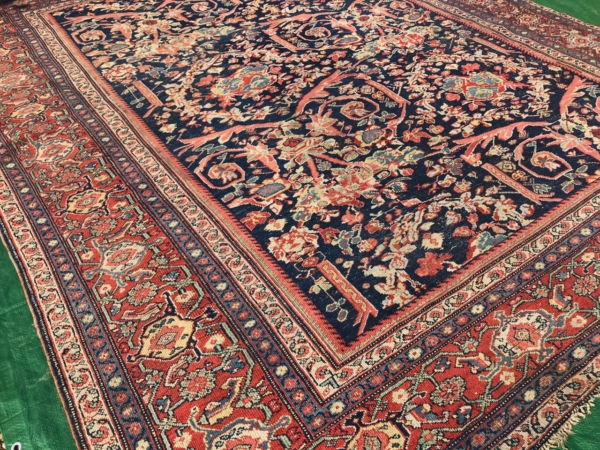 Sultanabad antique carpet 1